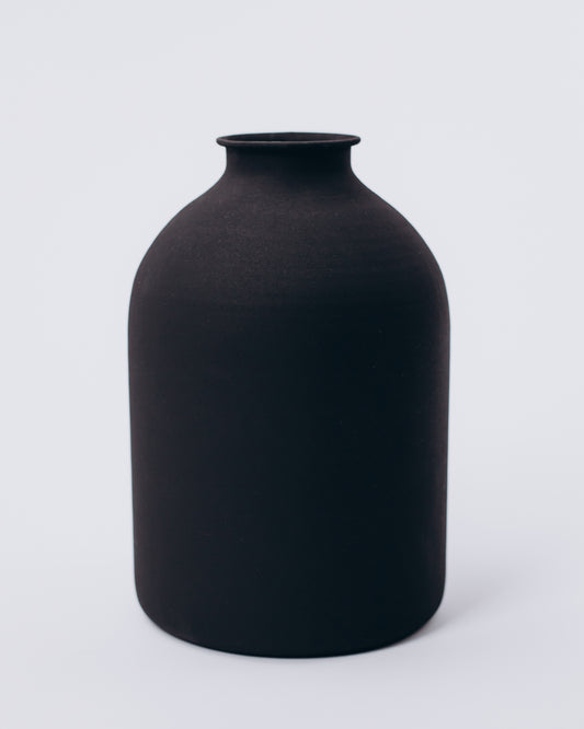 Arlo Iron Vase - Matt Black