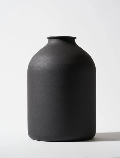 Arlo Iron Vase - Matt Black