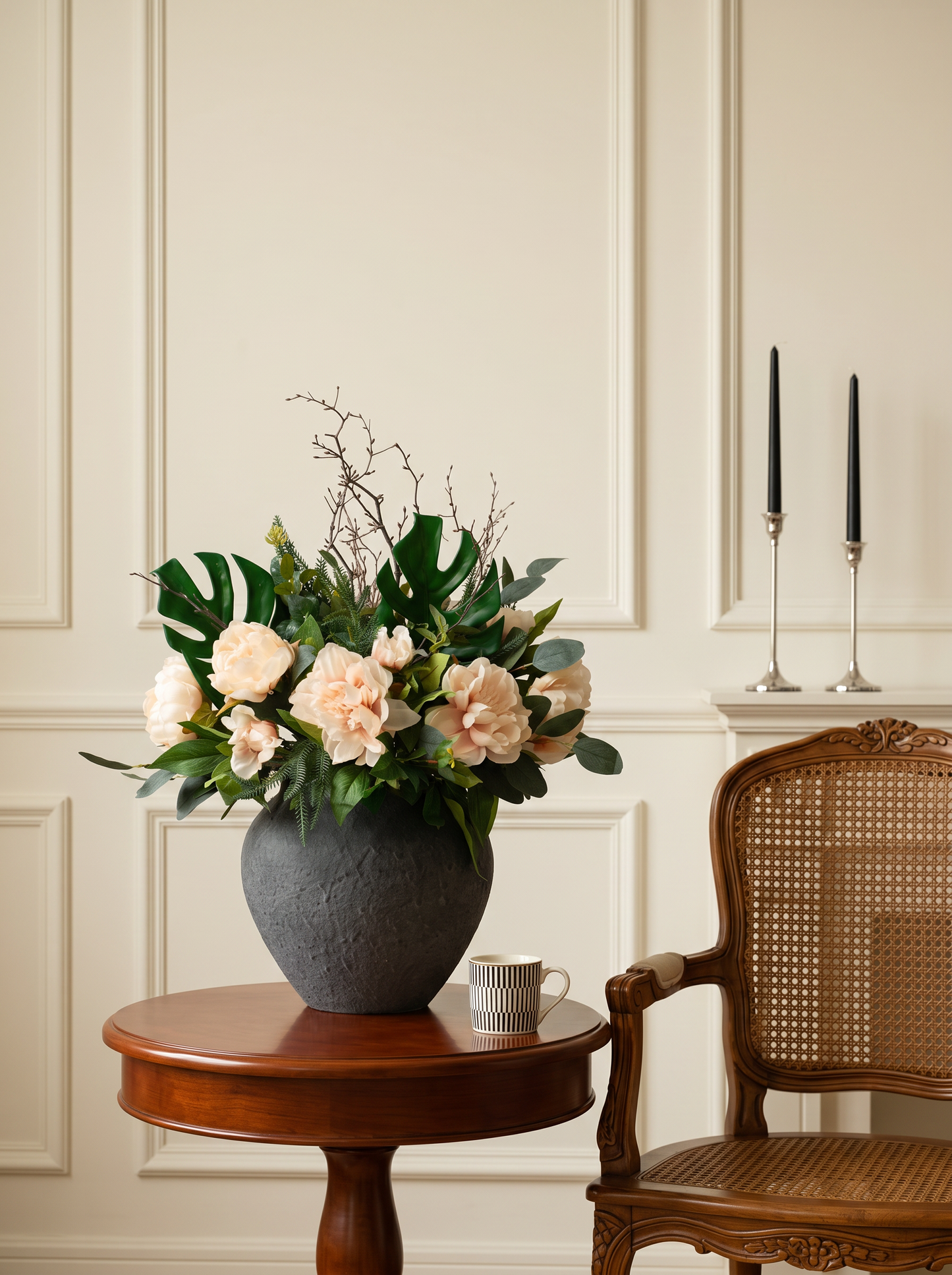 Faux Arrangement - The Amara