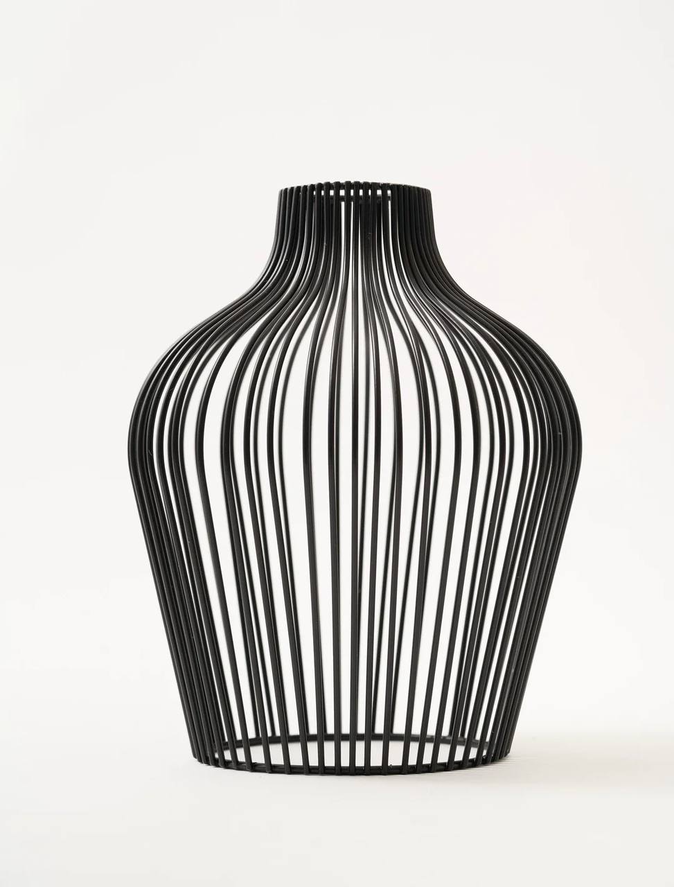 Meo Outline Vase - Black